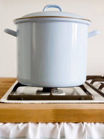 Riess hoge emaille pan lavendelblauw 8 liter